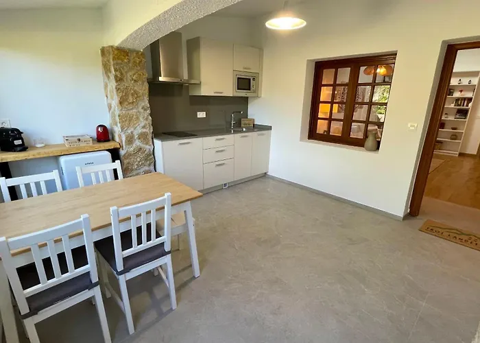 Troi Landetxea, Con Encanto En El Goierri, Gipuzkoa, Pais Vasco * Mutiloa